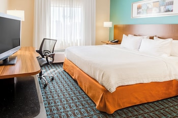 Room, 1 King Bed (Mobility/Hearing Access, Transf Shwr)