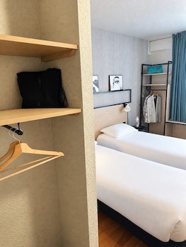 Standard Room, 2 Twin Beds