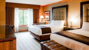 Deluxe Room, 2 Queen Beds (Premium Two Queen - Accessible)