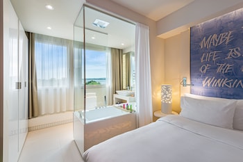 Executive Room, Lake View