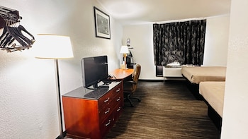 Standard Room, 2 Double Beds, Non Smoking