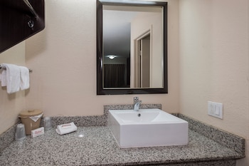 Deluxe Room, 1 King Bed, Smoking