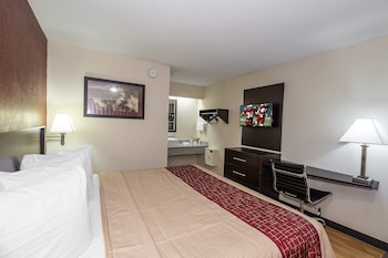 Deluxe Room, 1 King Bed, Smoking