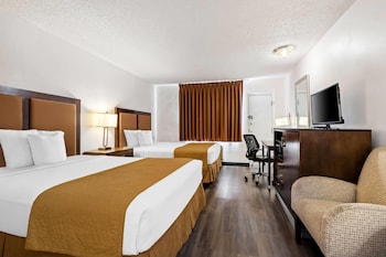 Deluxe Room, 2 Queen Beds, Non Smoking