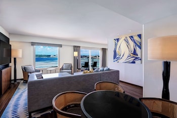 Premier Executive Suite with Lounge Access