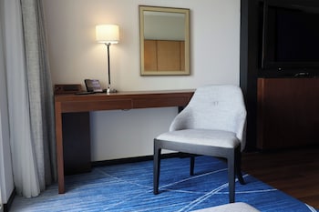 Premier Room, 2 Twin Beds, Garden View