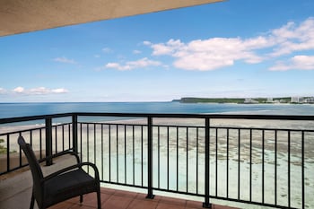 Premier Executive Suite with Lounge Access