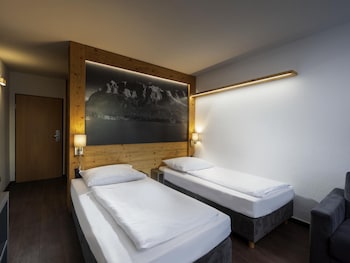 Standard Room, 2 Twin Beds