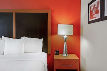 Suite, 2 Double Beds, Non Smoking
