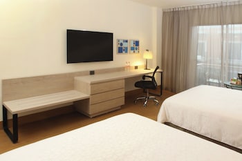 Standard Room, 2 Queen Beds, Ground Floor