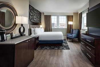 Junior Suite, 1 King Bed