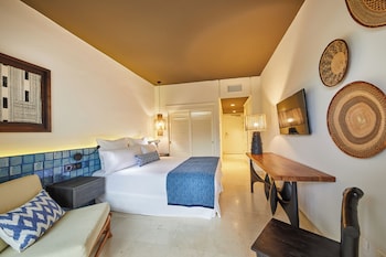 Double Room, Balcony, Pool View (2 Adults + 1 Child)