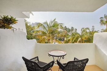 Double Room, Balcony, Pool View (2 Adults + 1 Child)