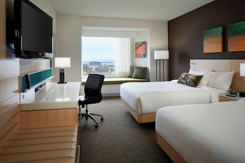 Room, 2 Queen Beds (View)