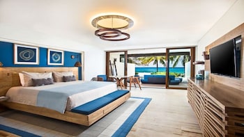 Premium Room, 1 King Bed (Seafront, Outdoor Shower)