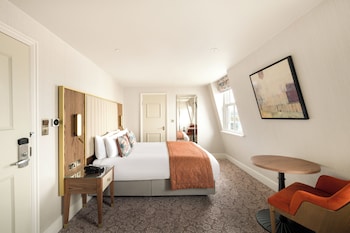 Standard Room, 1 Queen Bed