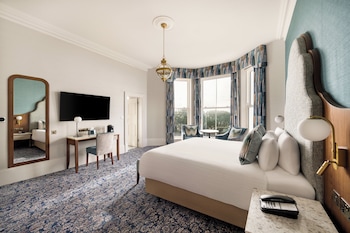 Premium Room, 1 King Bed, Sea View