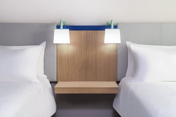 Standard Room, 2 Queen Beds