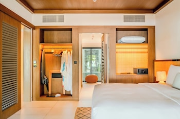 Four Bedroom Beach Pool Villa