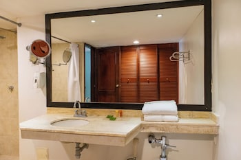 Suite, 1 King Bed, Non Smoking (1 Bedroom)