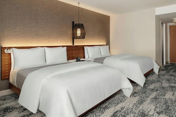 Premium Room, 2 Queen Beds (Hearing Accessible)