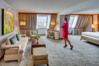 Executive Suite