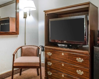 Standard Double Room, 2 Double Beds, Smoking