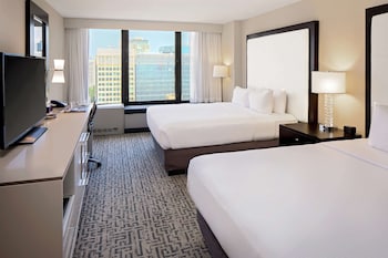 Room, 2 Queen Beds, City View