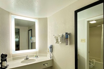 Standard Room, 2 Double Beds, Smoking