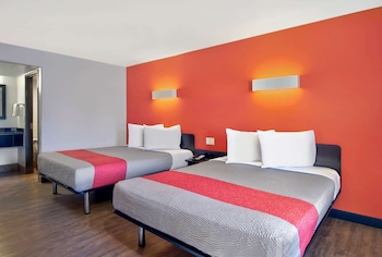 Standard Room, 2 Queen Beds, Smoking