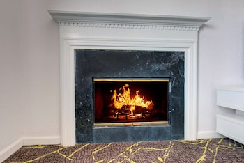 Suite, 1 King Bed (Oyster Bay)