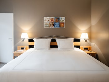 Classic Room, 1 King Bed