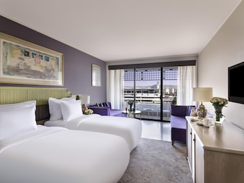 Standard Room, 2 Twin Beds, City View