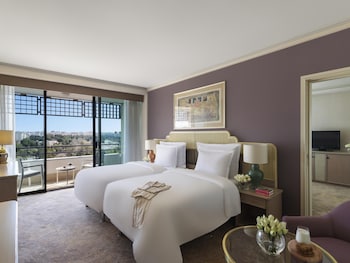 Connection Sea View Room, King Bed and Twin Beds