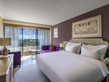 Comfort Room, 1 Double Bed with Sofa bed, City View