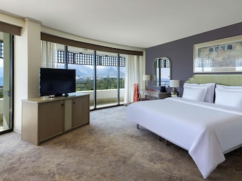 Junior Suite, 1 King Bed, Sea View