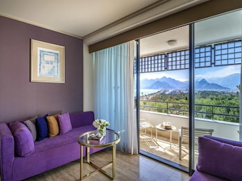 Comfort Double Room with Two Sofas, Sea View