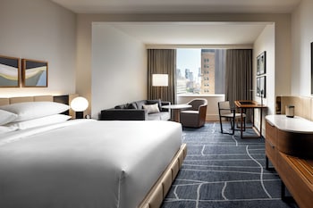 Deluxe Room, 1 King Bed