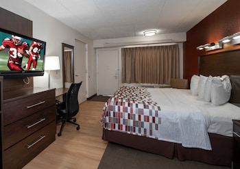 Superior Room, 1 King Bed, Accessible (Roll-In Shower, Smoke Free)