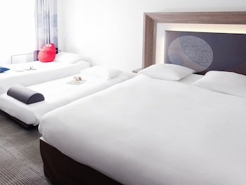 Superior Room, 1 Queen Bed with Sofa bed (Premium)