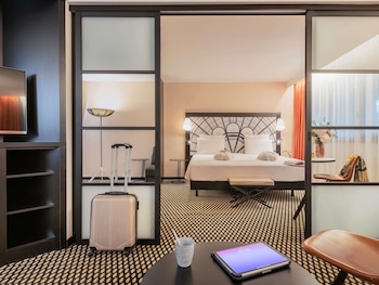 Family Suite - 1 King Size Bed and 1 Sofa Bed - Superior Floor