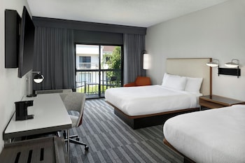 Room, 2 Queen Beds, Hearing Accessible