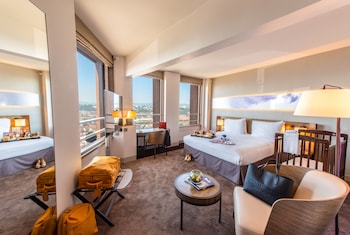 Junior Suite (Panoramic View)