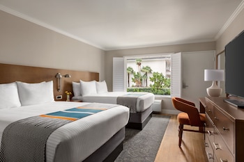 Room, 2 Double Beds, Accessible (Marco Polo)