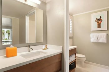 Room, 2 Double Beds (Marco Polo)