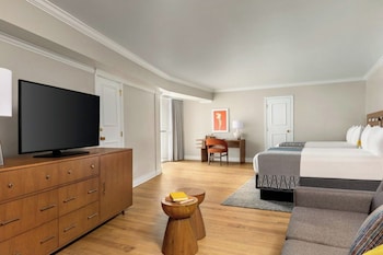 Junior Suite, 2 Queen Beds (Trendy)