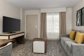 Suite, 1 King Bed with Sofa bed, Microwave