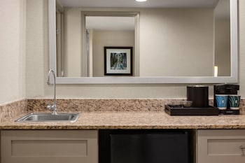 Suite, 2 Queen Beds, Hearing Accessible (Hearing)