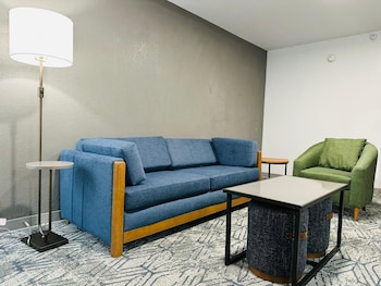 Suite, 2 Queen Beds, Non Smoking