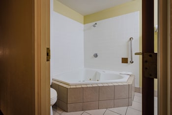 Standard Room, 1 King Bed with Sofa bed, Non Smoking, Jetted Tub